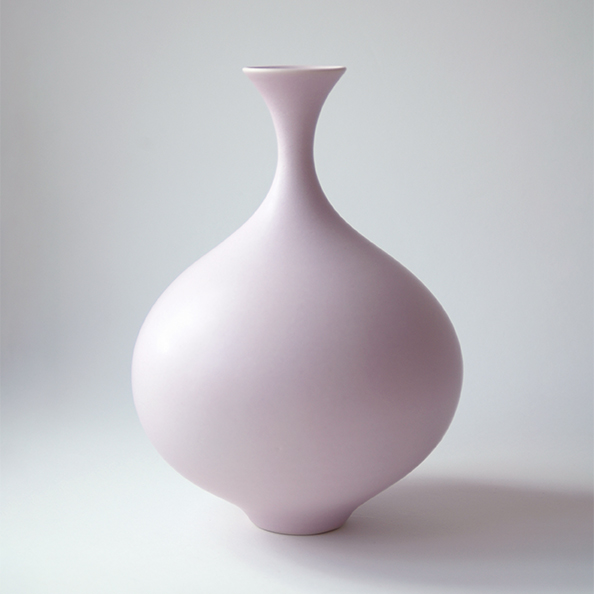 2010s_V19 pink bottle